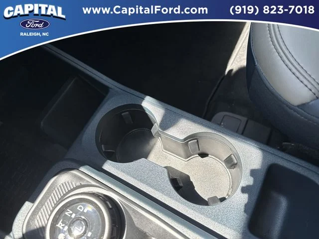 Used 2025 White Ford Lariat image 31