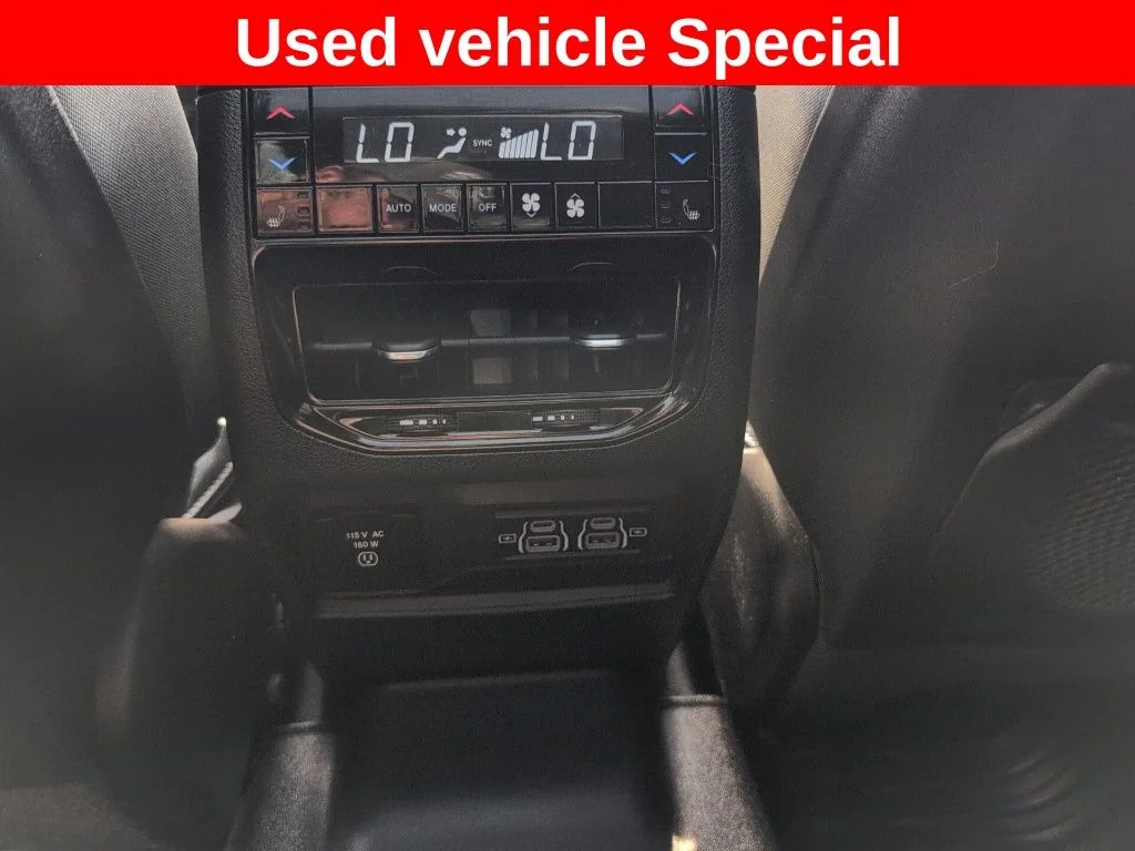 Used 2022 Silver Jeep Overland image 22