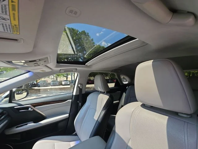 Used 2017  Lexus 350 image 22