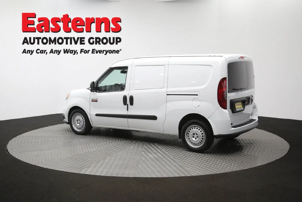 Used 2022 White Ram Base image 63