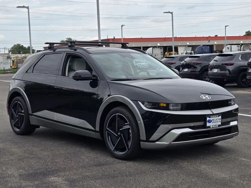 New 2026 Abyss Black Hyundai Limited image 3
