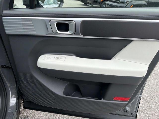 New 2026 Gray Hyundai SE FWD image 12
