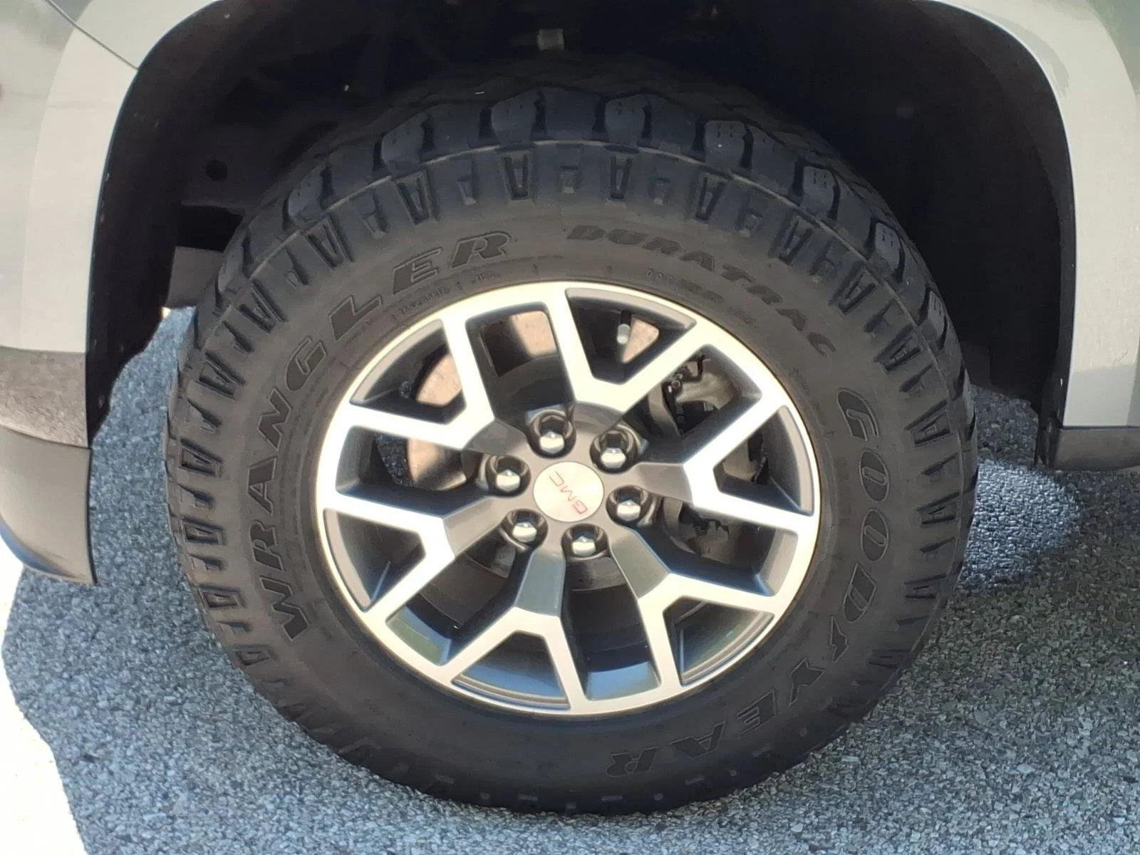 Used 2022 Satin Steel Metallic GMC 4WD AT4 with Leather image 30