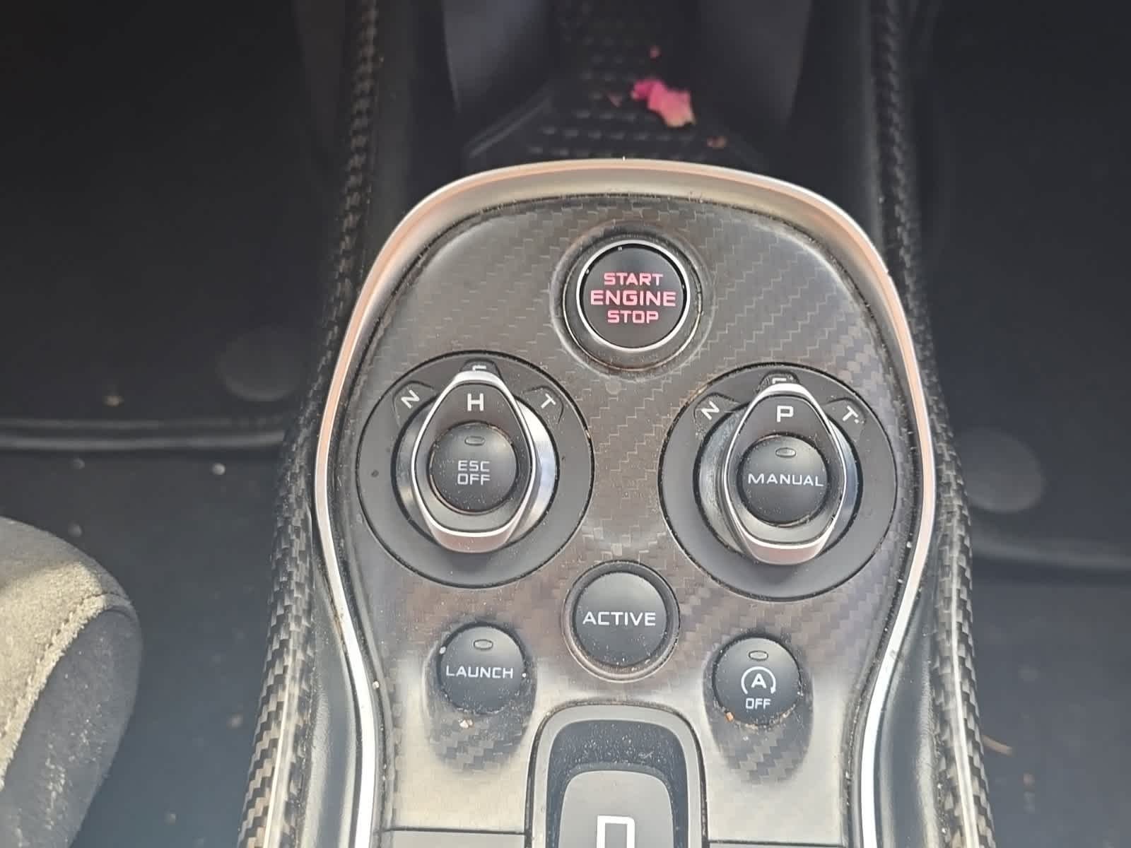 Used 2018  McLaren  image 13