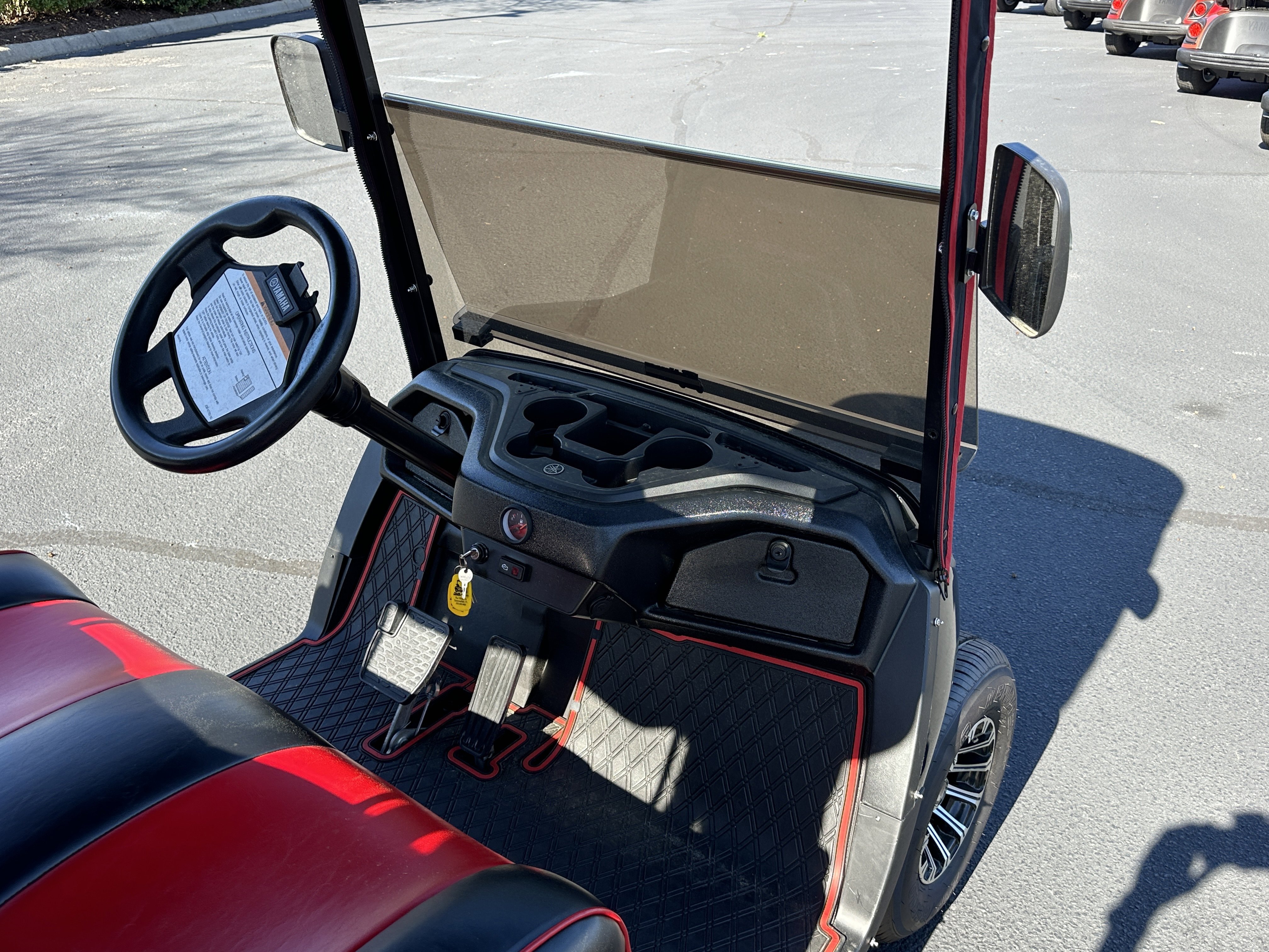 Used 2022 VIPER RED YAMAHA  image 16
