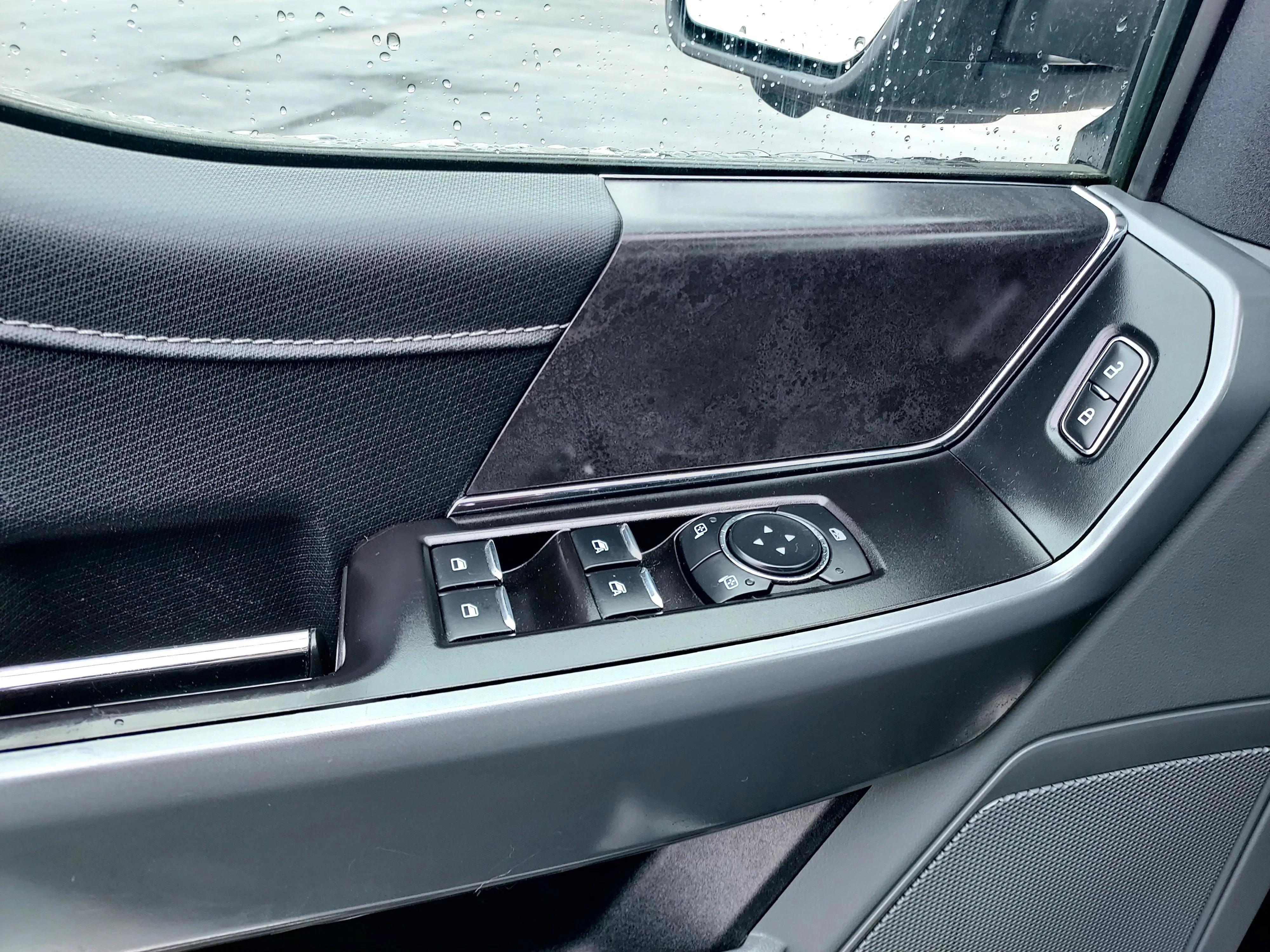 Used 2024 Gray Ford XLT image 37