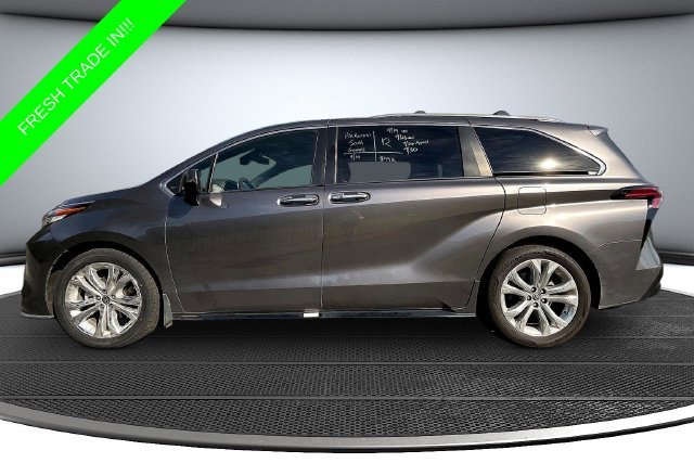 Used 2022 Gray Toyota Platinum image 8