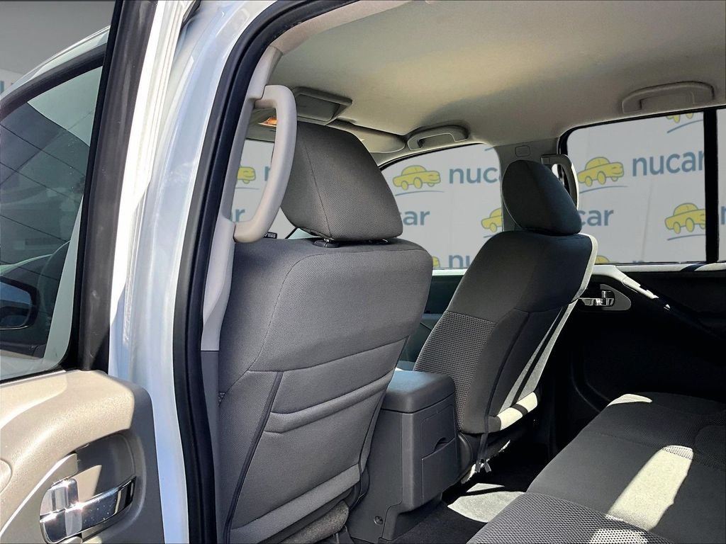 Used 2019 White Nissan SV image 22