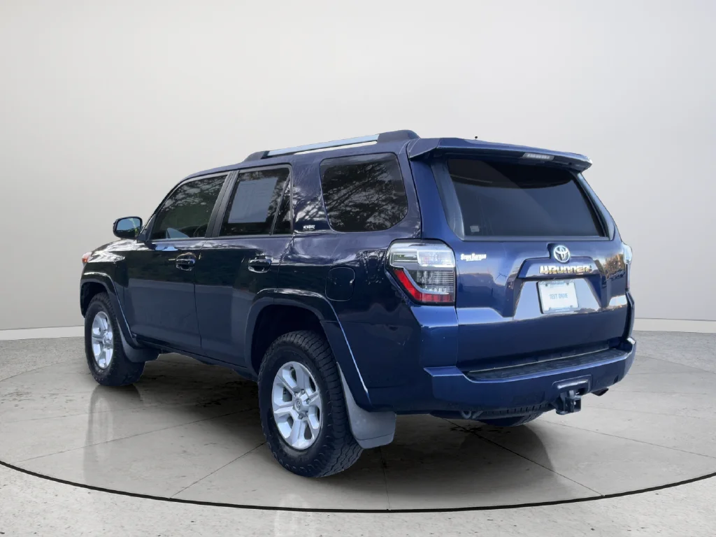 2023 Toyota 4Runner SR5 - Photo 8