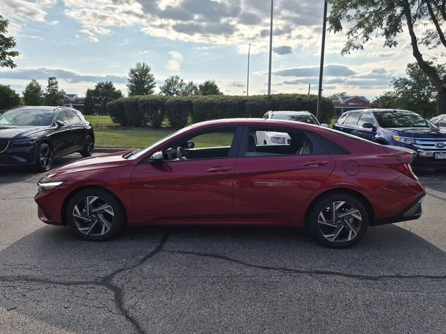 Certified Used 2025 Red Hyundai SEL Sport image 8