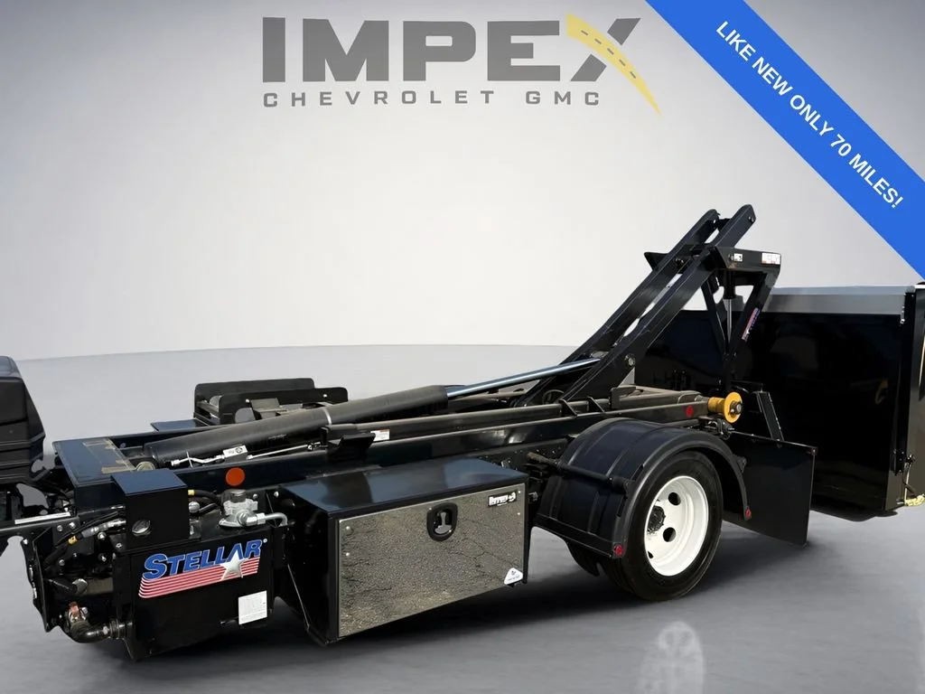Used 2024 Arc White Chevrolet 1WT image 10