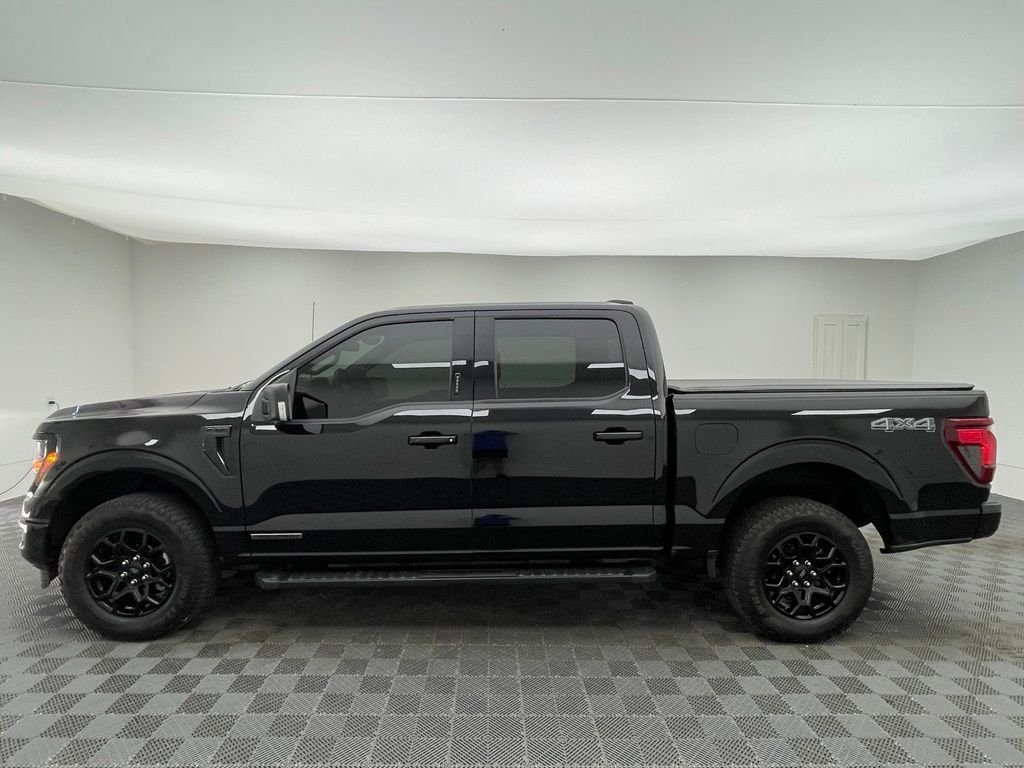 Used 2024 Black Metallic Ford XLT image 11