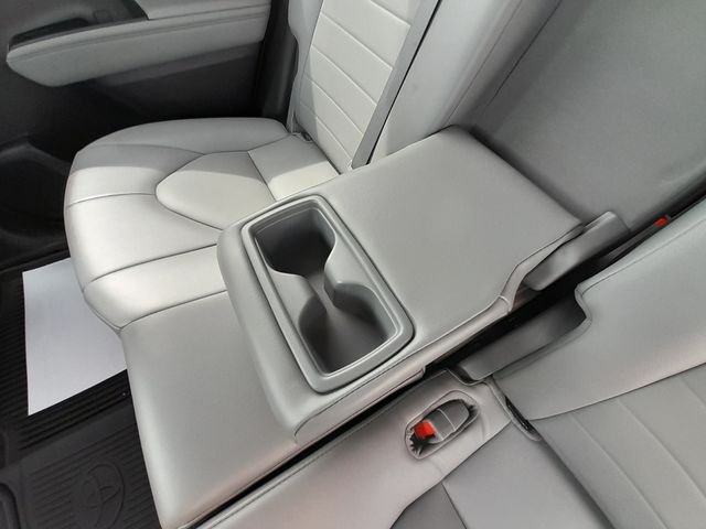 Used 2021  Toyota XLE image 42