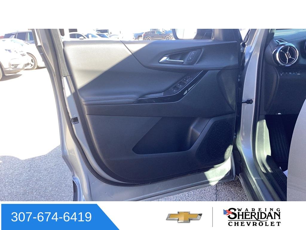 2025 Chevrolet Equinox LT - Photo 23