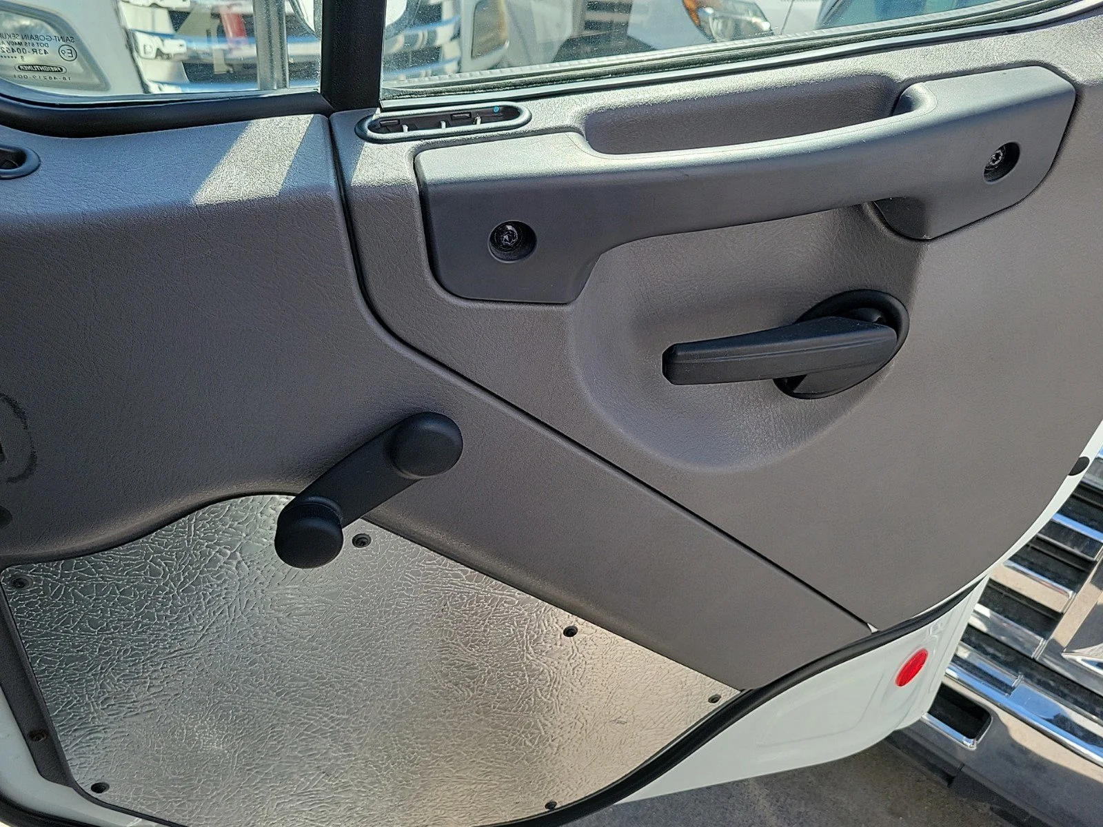 Used 2019 White Freightliner  image 18