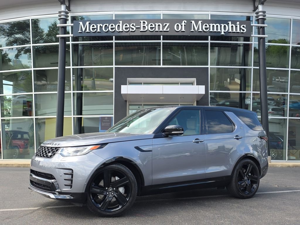 2024 Land Rover Discovery P300 Dynamic SE's photo
