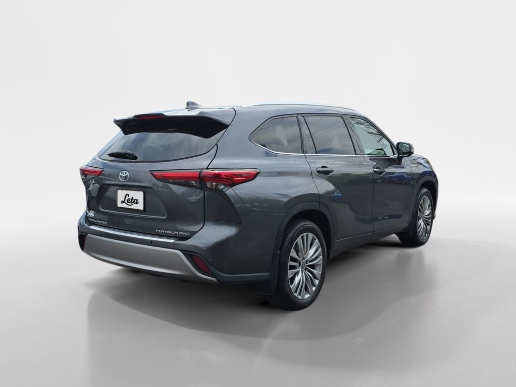Used 2023 Magnetic Gray Metallic Toyota Platinum image 4