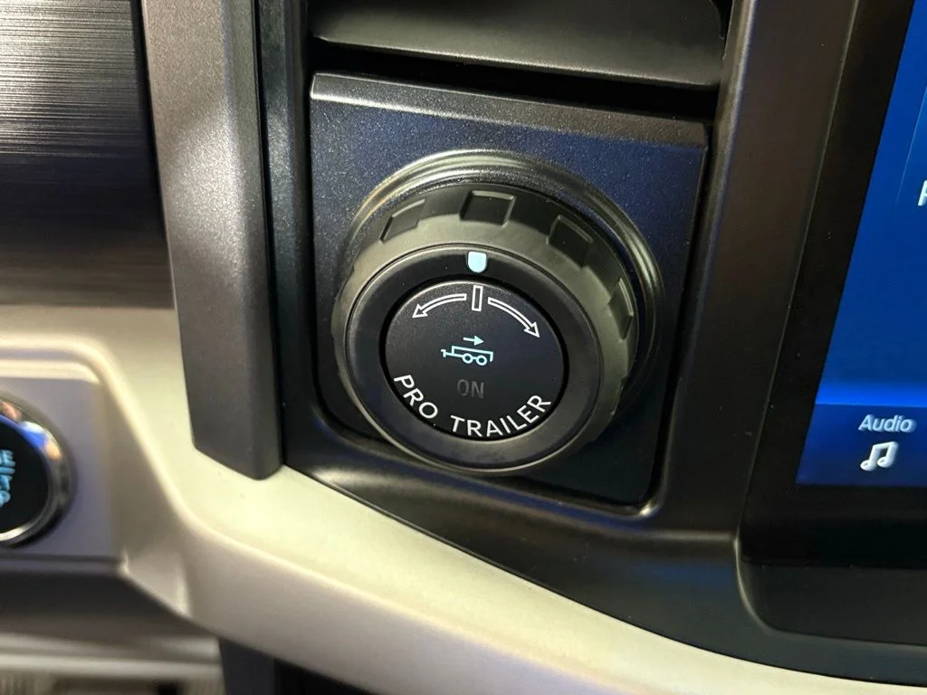 Used 2023 Gray Ford XLT image 28