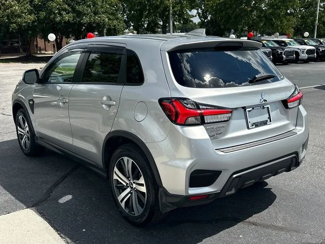 Used 2025 Silver Mitsubishi 2.0 ES image 6
