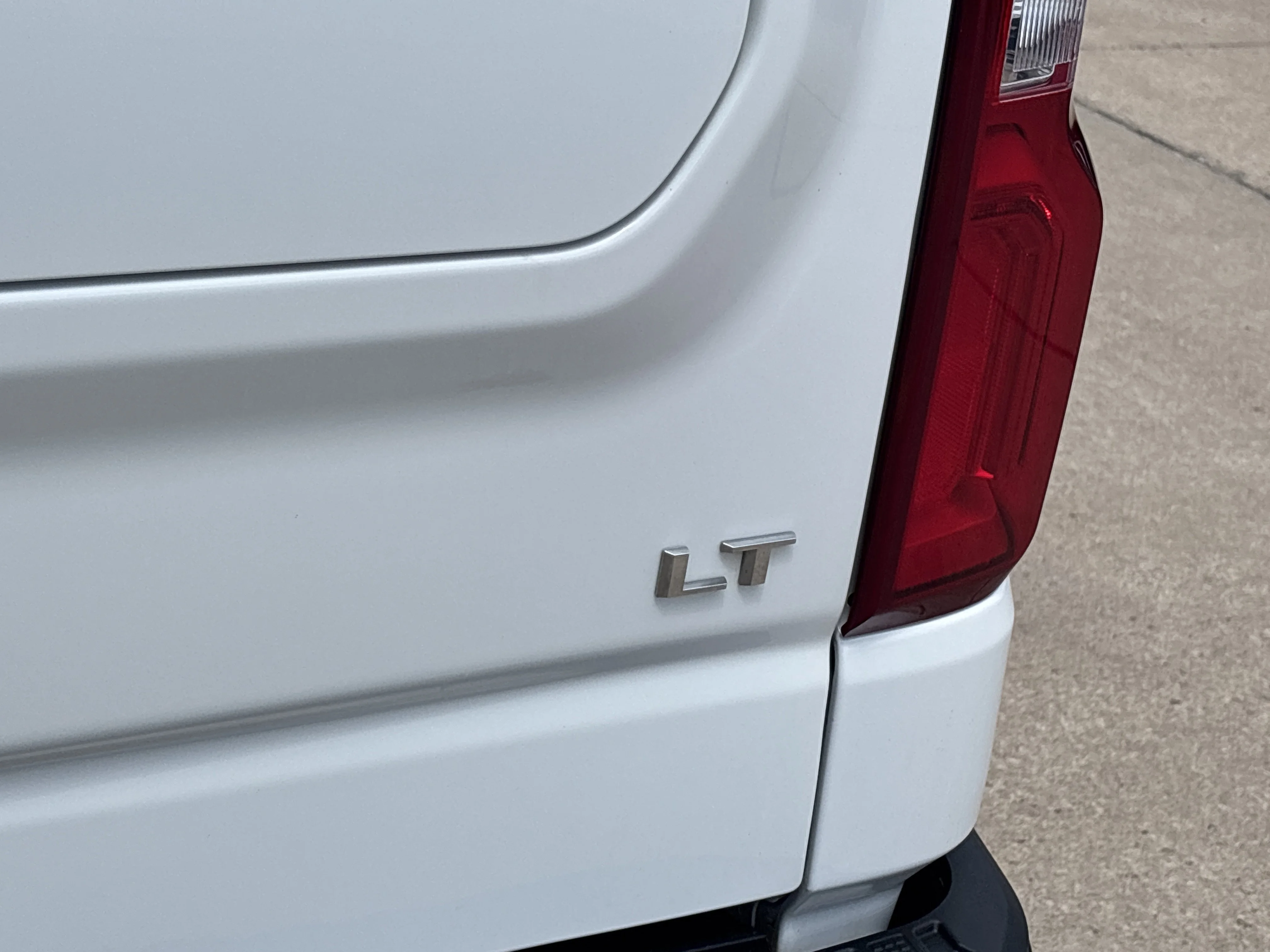 Used 2025 Summit White Chevrolet LT Trail Boss image 5