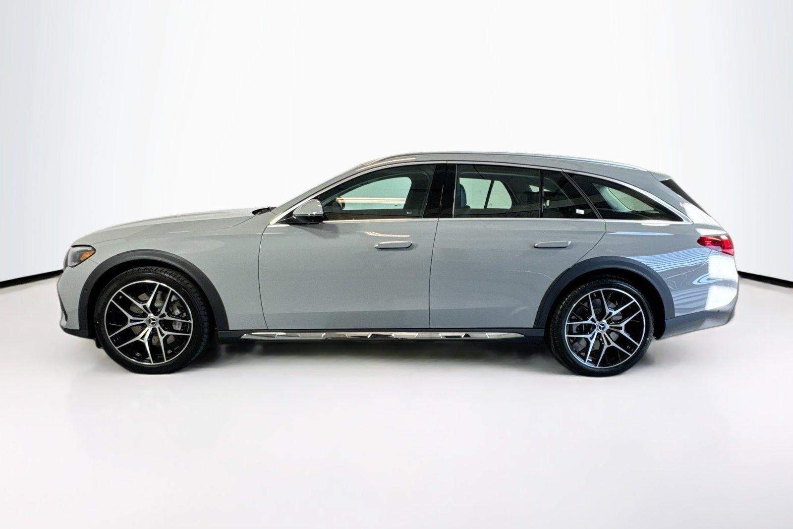 New 2026 Manufaktur Alpine Grey Mercedes-Benz E 450 image 8