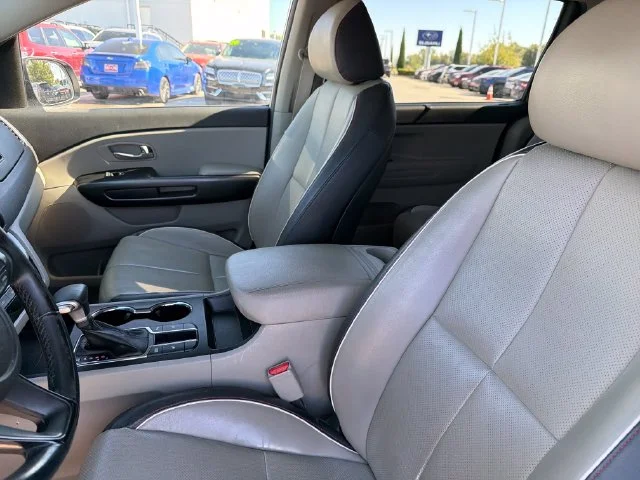 Used 2020 Silver Kia EX image 19