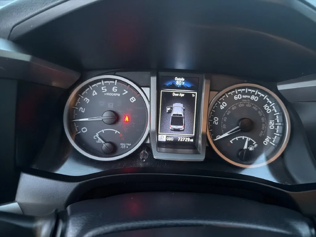 2017 Toyota Tacoma SR5 - Photo 12