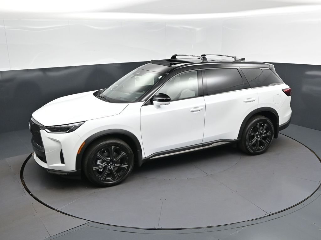 New 2027 2T RAD WHT INFINITI Autograph AWD image 32