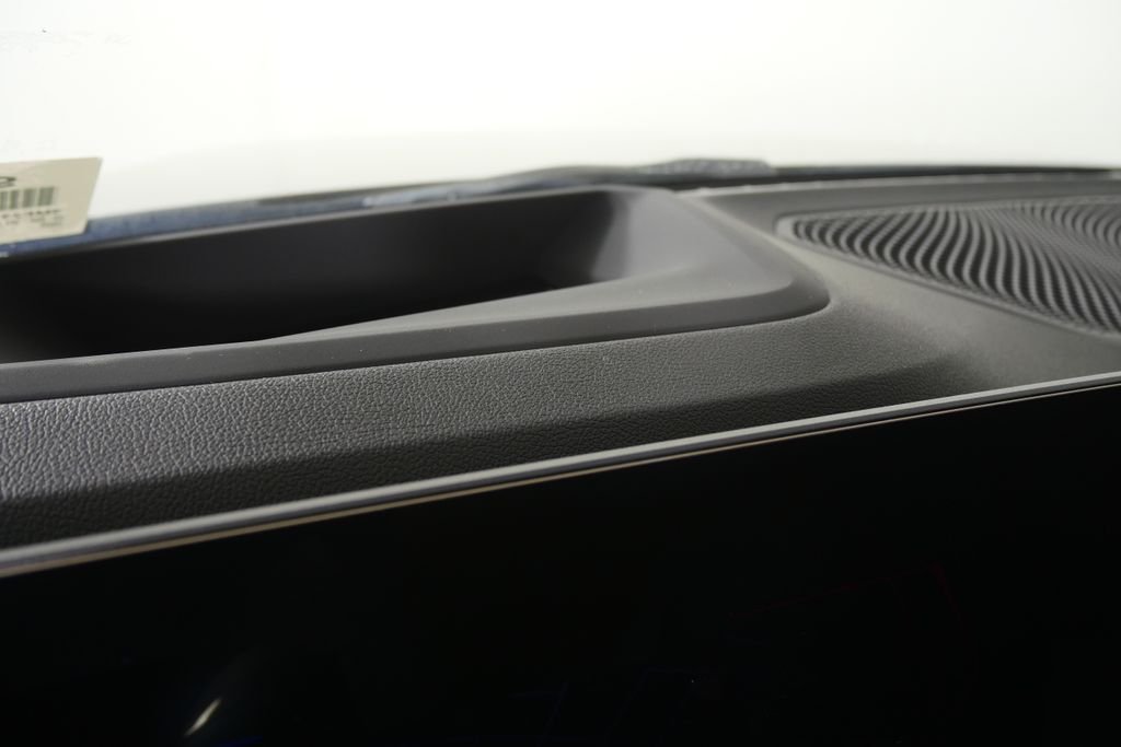 New 2026 Black Sapphire Metallic BMW Base image 17