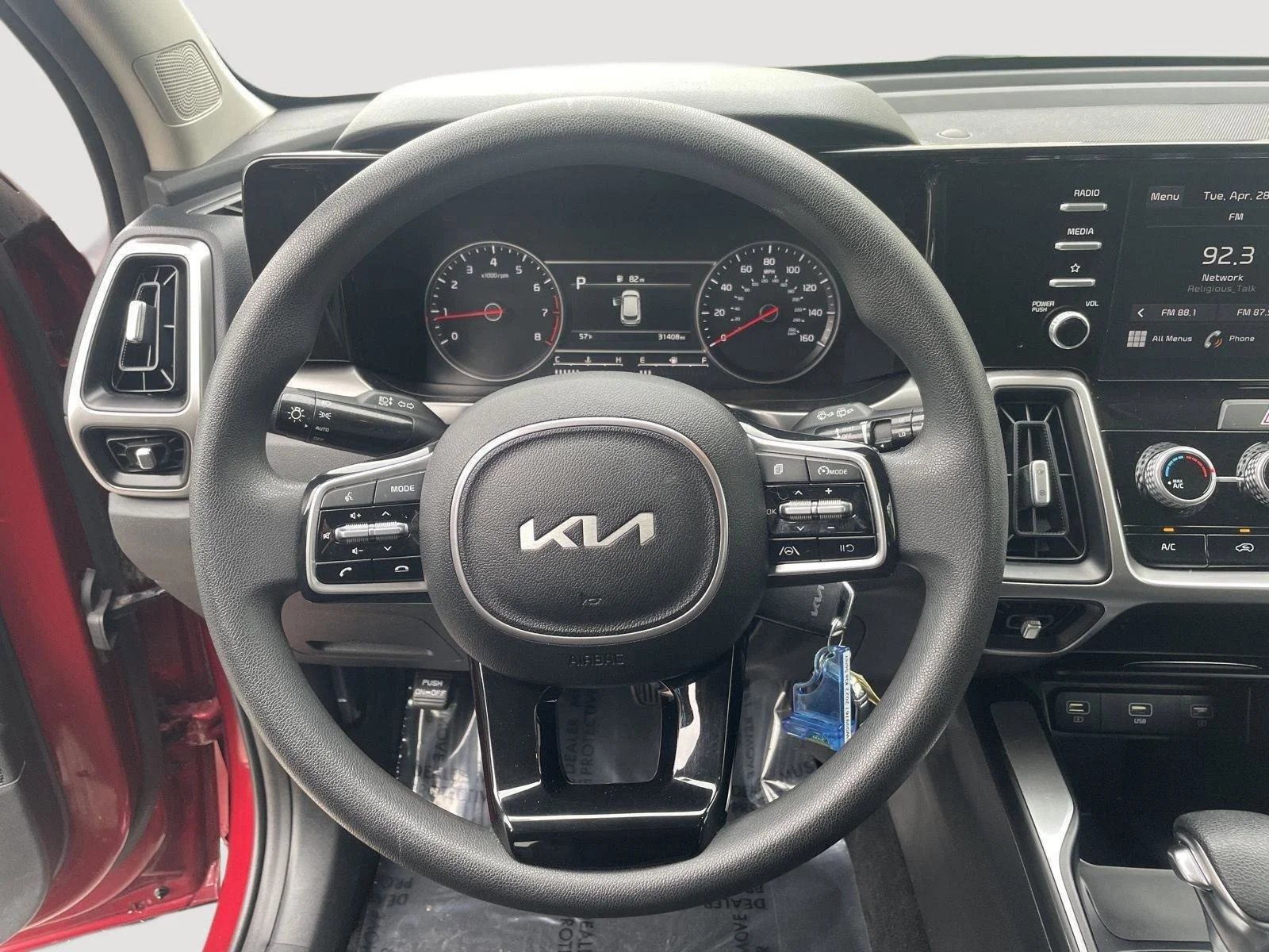Used 2022 Passion Red Tintcoat Kia LX image 20