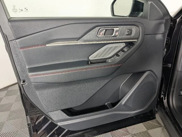 New 2026 Agate Black Metallic Ford ST image 11