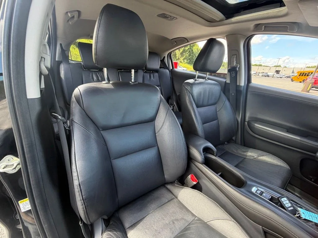 Used 2016 Black Honda EX-L image 44