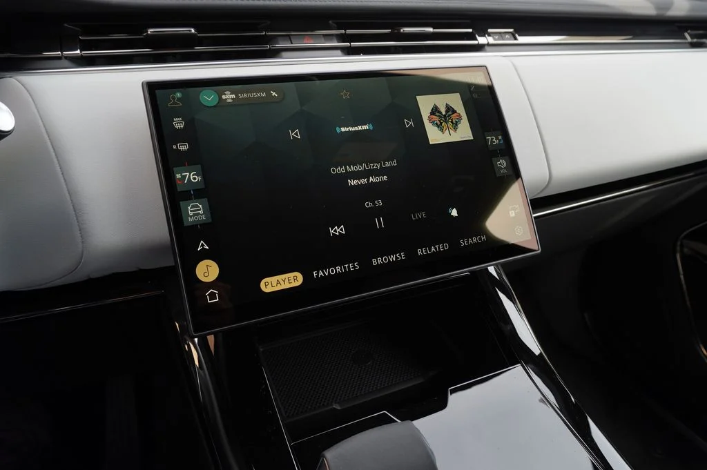 New 2026 Firenze Red Land Rover SE image 19