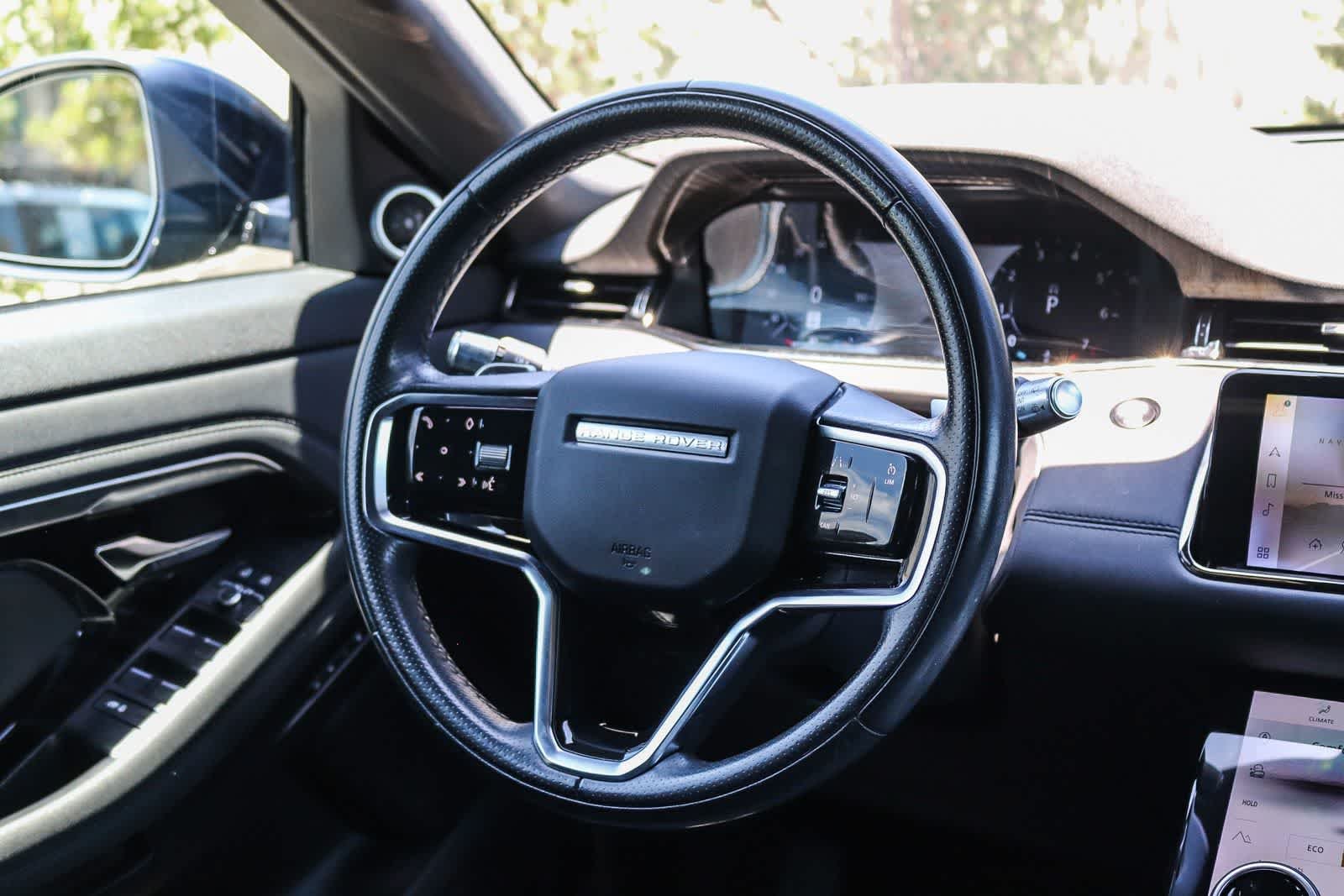 Used 2021 Black Land Rover R-Dynamic SE image 15