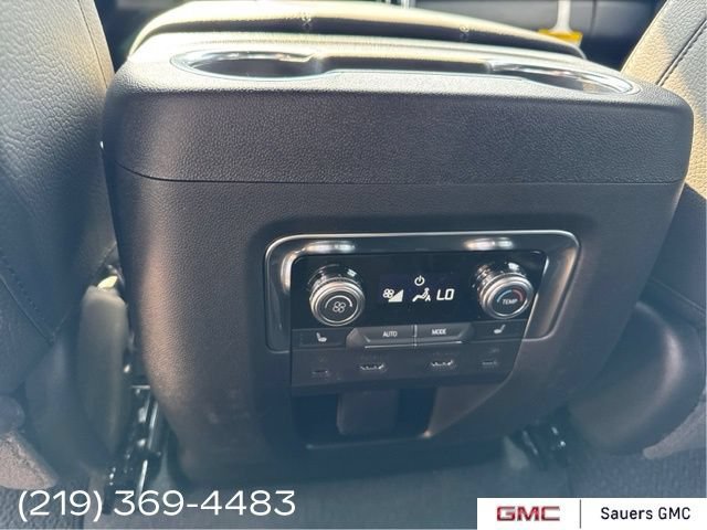 2026 GMC Yukon Denali - Photo 26