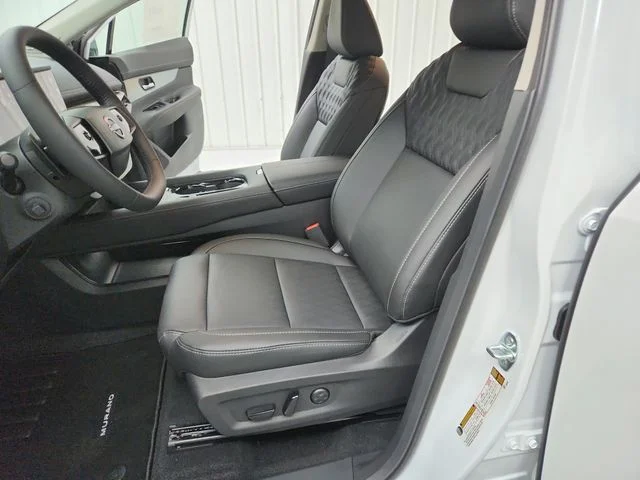 New 2026 White Nissan Platinum image 19