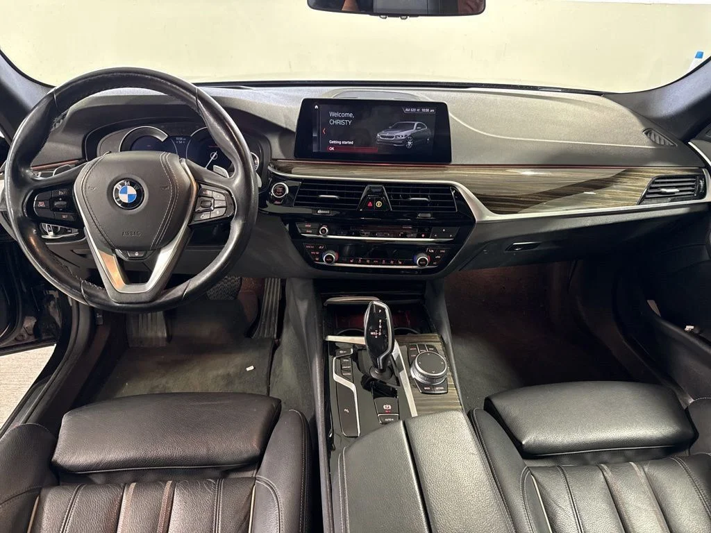 Used 2019 Black Sapphire Metallic BMW 530i xDrive image 8