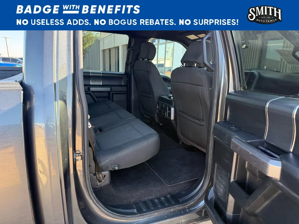 Used 2020 Magnetic Metallic Ford XLT image 13