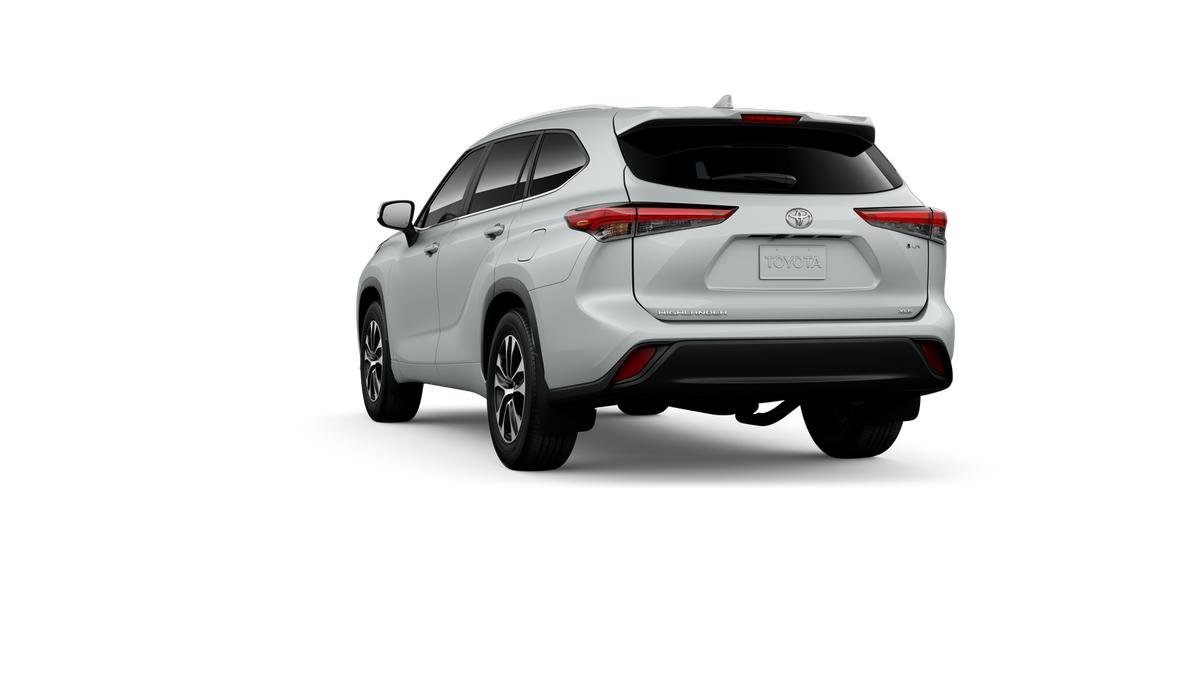 New 2026 Wind Chill Pearl Toyota Hybrid XLE image 29