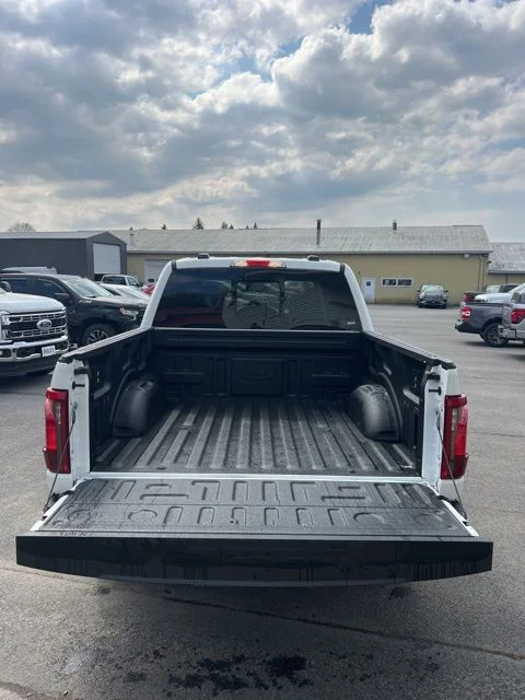 New 2026 Oxford White Ford XLT image 18