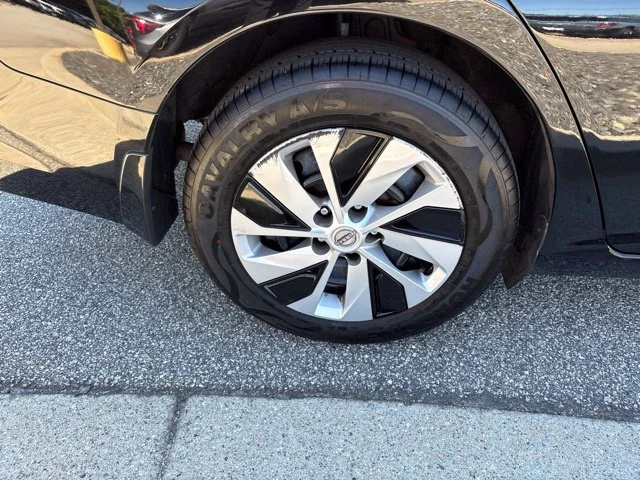 Certified Used 2023 Black Nissan 2.5 S image 9