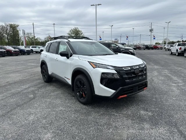 New 2026 Everest White Pearl TriCoat Nissan Rock Creek® image 18
