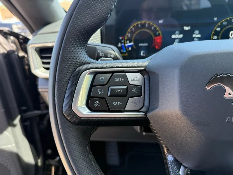 2025 Ford Mustang GT Premium Convertible - Photo 23