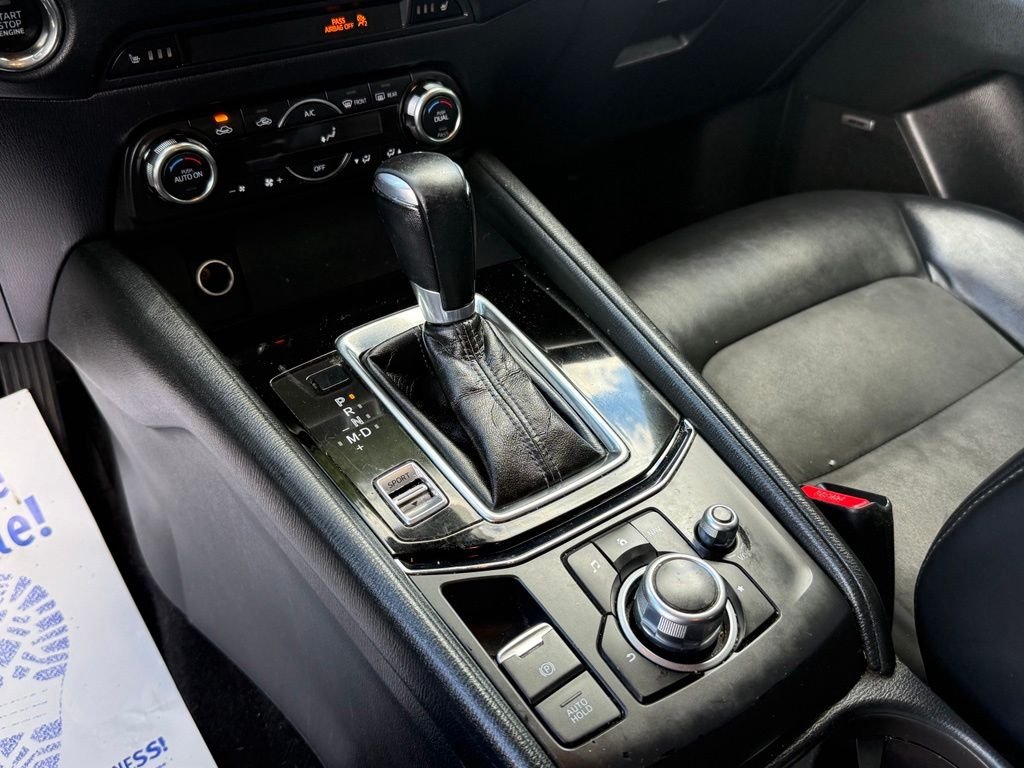Used 2017 White Mazda Touring image 14