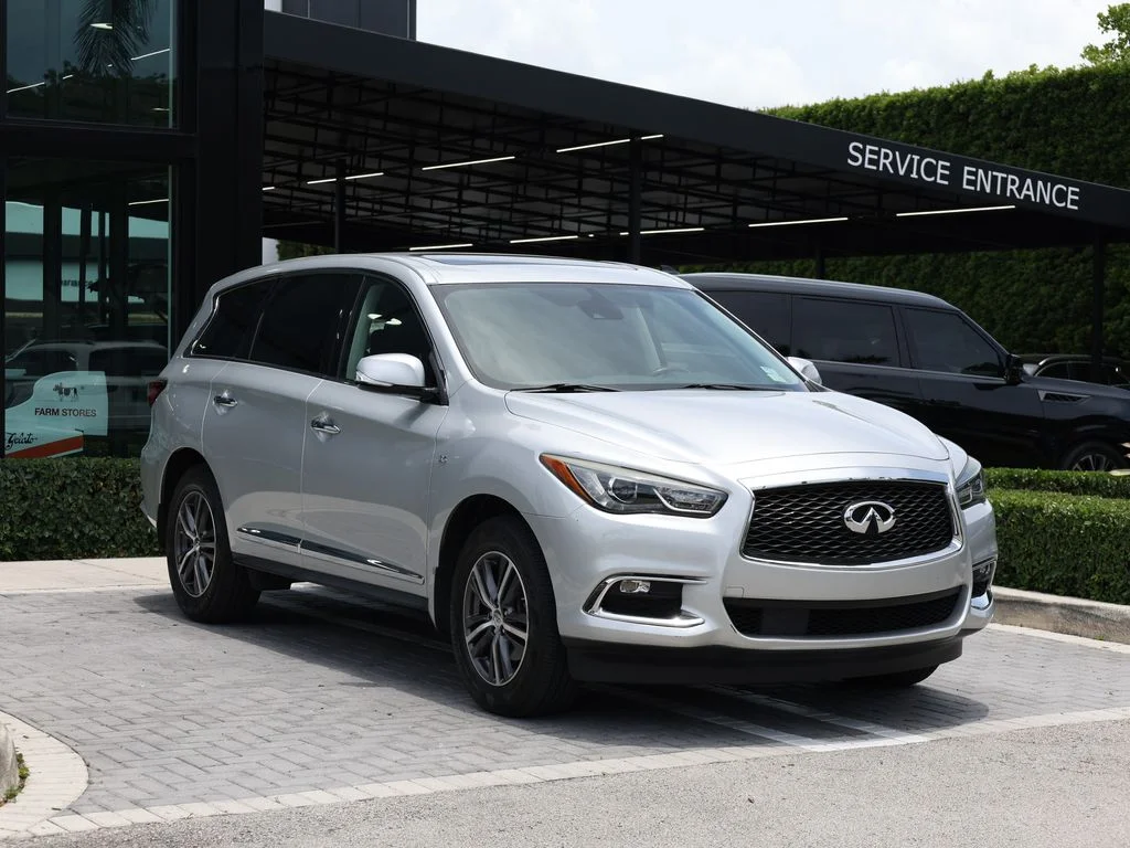 Used 2019 INFINITI QX60 PURE with VIN 5N1DL0MN1KC507145 for sale in Doral, FL