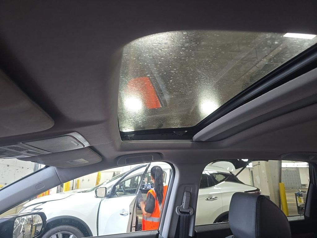 Used 2022 Modern Steel Metallic Honda EX-L image 24