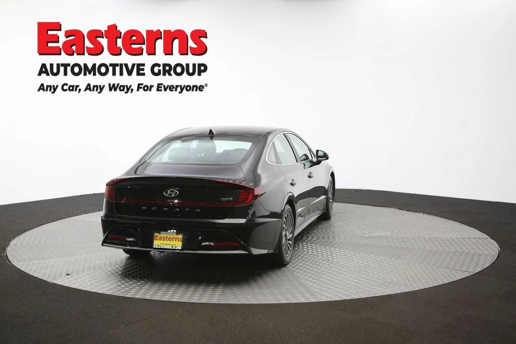 Used 2020 Black Hyundai Limited image 38