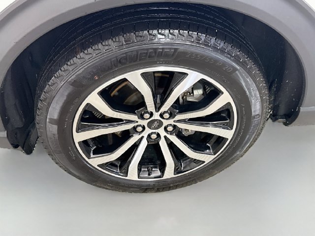 Used 2025 White Metallic Ford ST-Line image 34