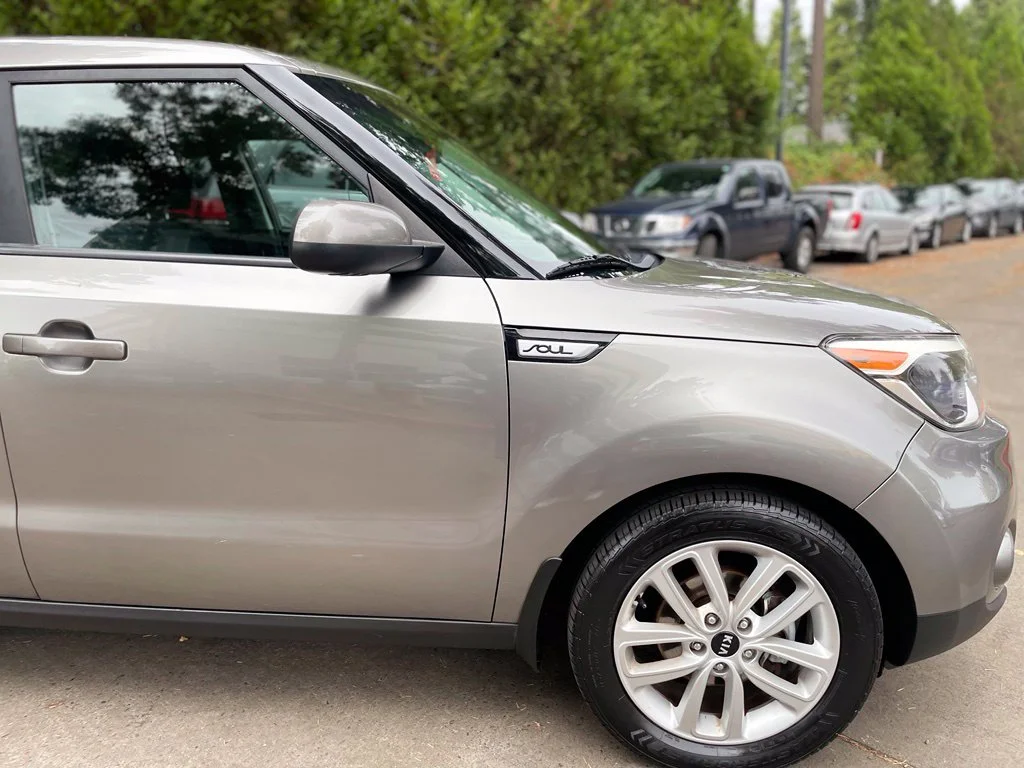 Used 2019 Titanium Gray Kia Plus image 2