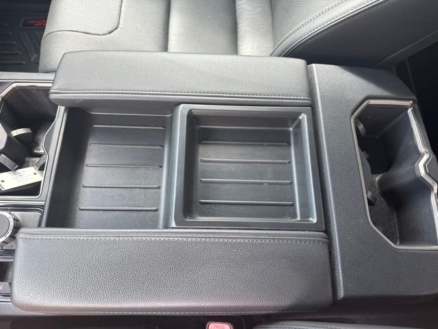 Used 2024  Toyota SR5 image 41